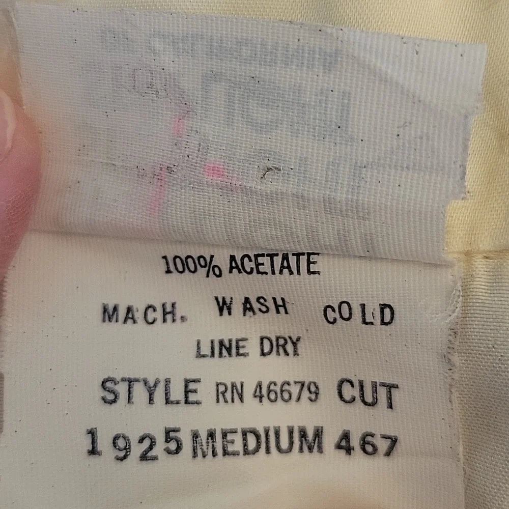 Vintage Stoplight Bed Jacket - Picture 7 of 7